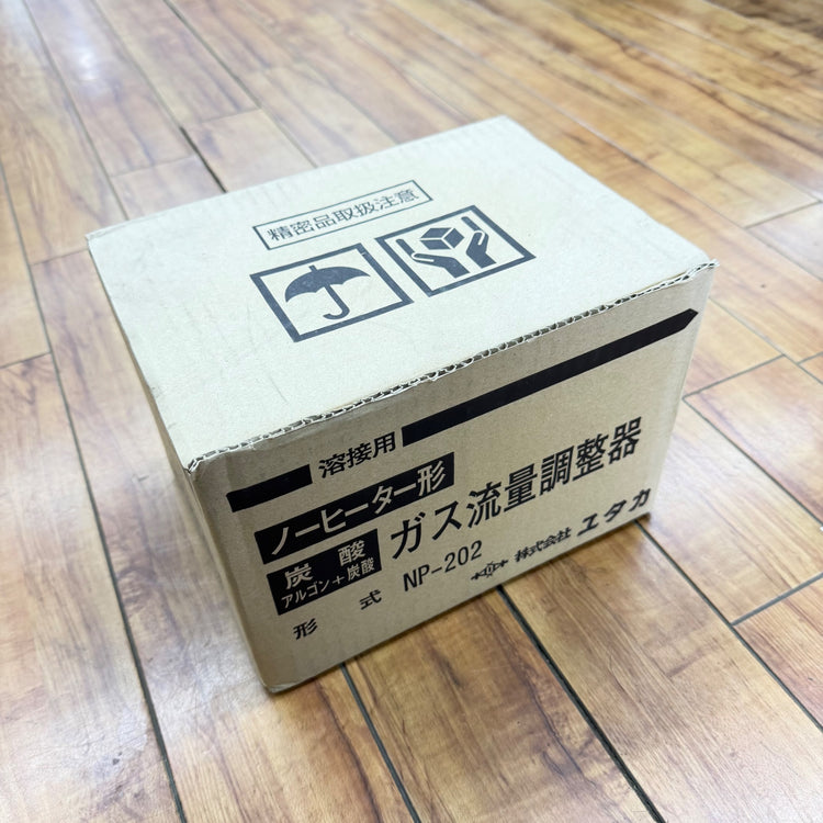 未使用 CO2・MAGガス用ノーヒーター型圧力調整器 NP-202 【リライズ蓮田店】