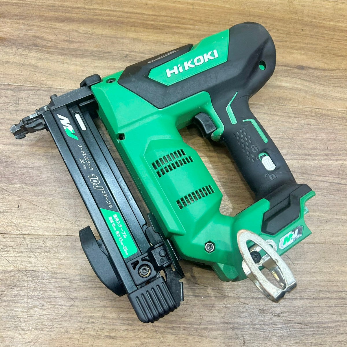 良品 ハイコーキ (HiKOKI）コードレスタッカー N3610DJ ステープル幅:10mm   【船橋馬込店】