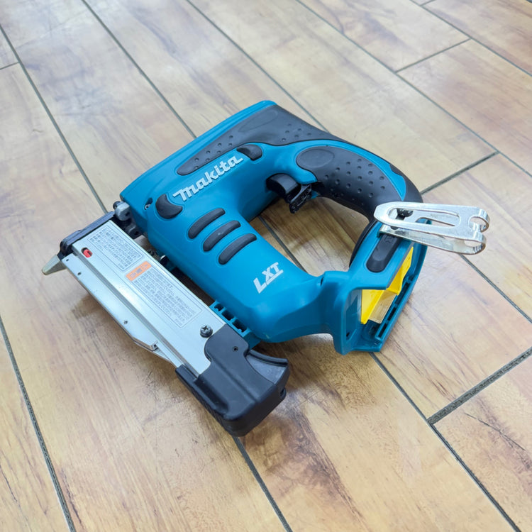 14.4V 充電式ピンタッカ PT350DZ Ah互換あり【中古】 【蓮田店】
