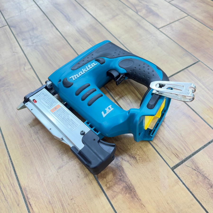 14.4V 充電式ピンタッカ PT350DZ Ah互換あり【中古】 【蓮田店】
