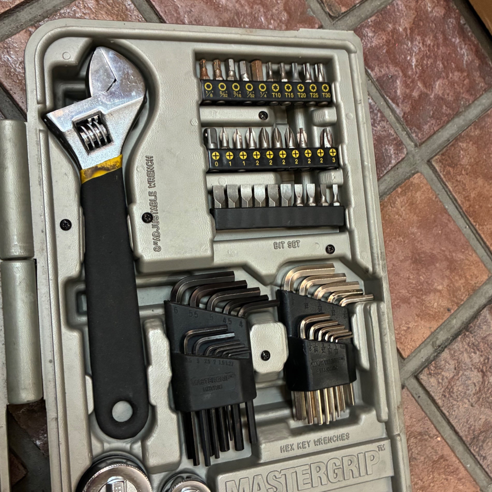 ※欠品あり※マスターグリップ(MASTER GRIP) 工具セット 型番不明 【市川行徳店】