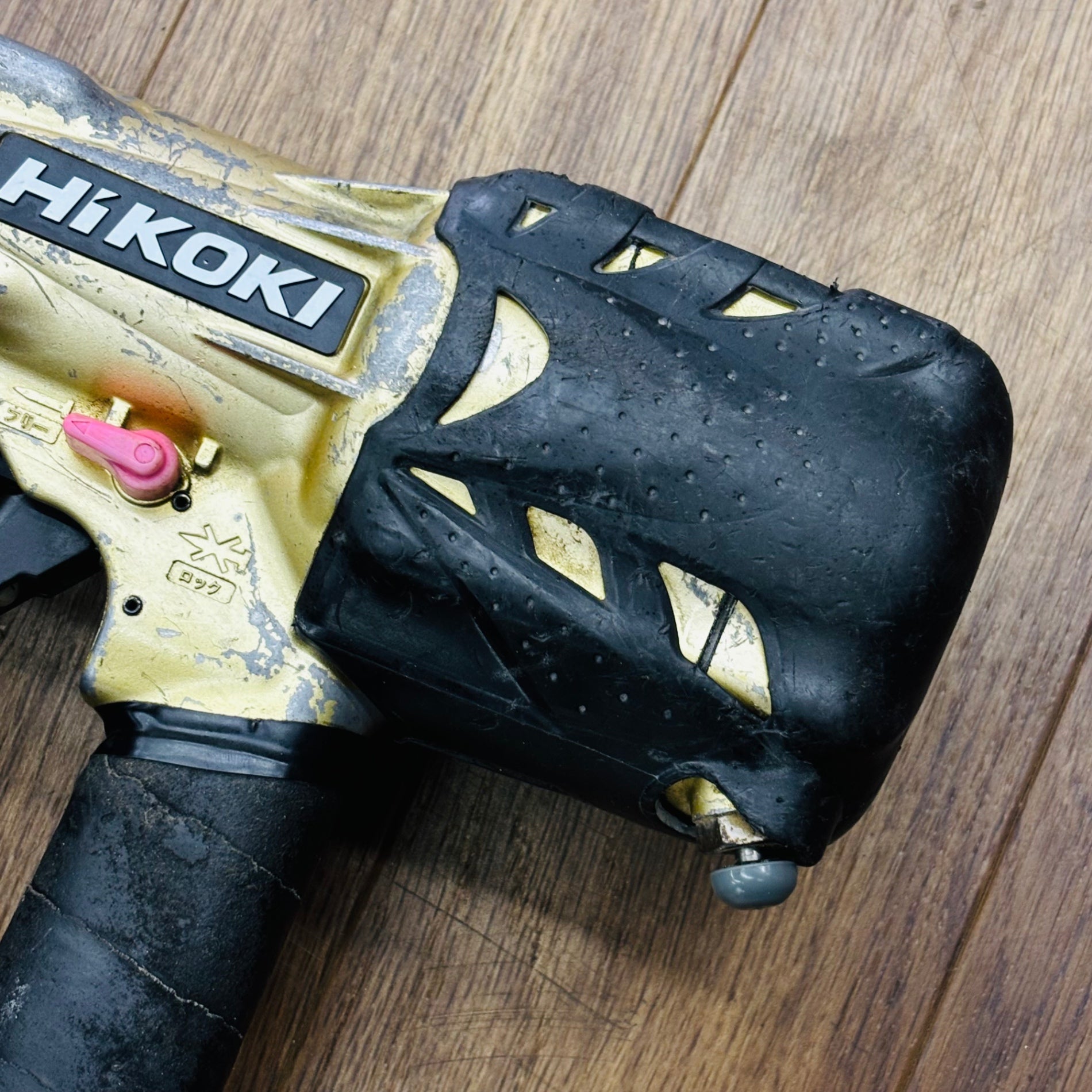90mm 高圧 釘打ち機 NV90HMC 【蓮田店】