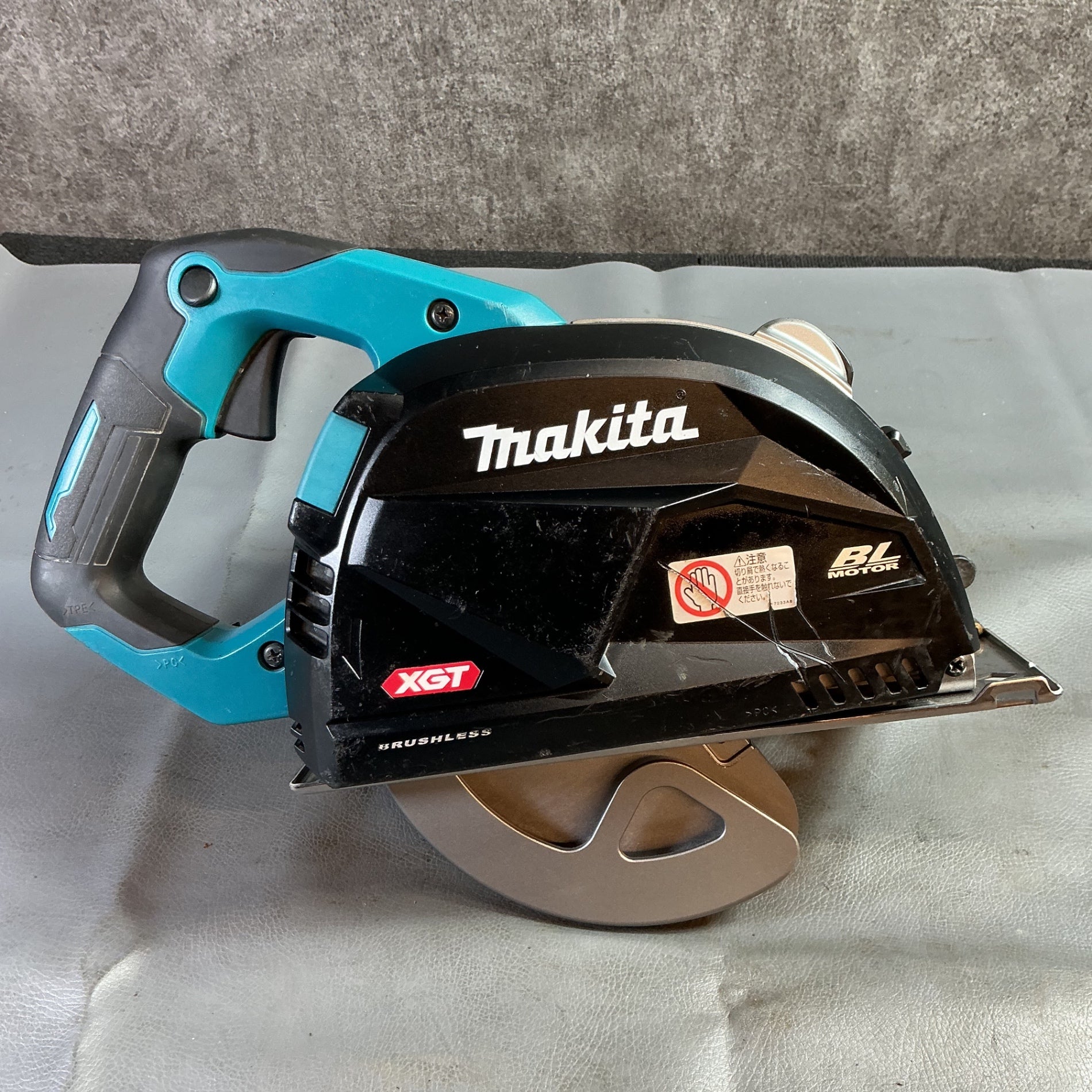【中古】マキタ(makita) コードレスチップソーカッター CS001GZ  【越谷店】