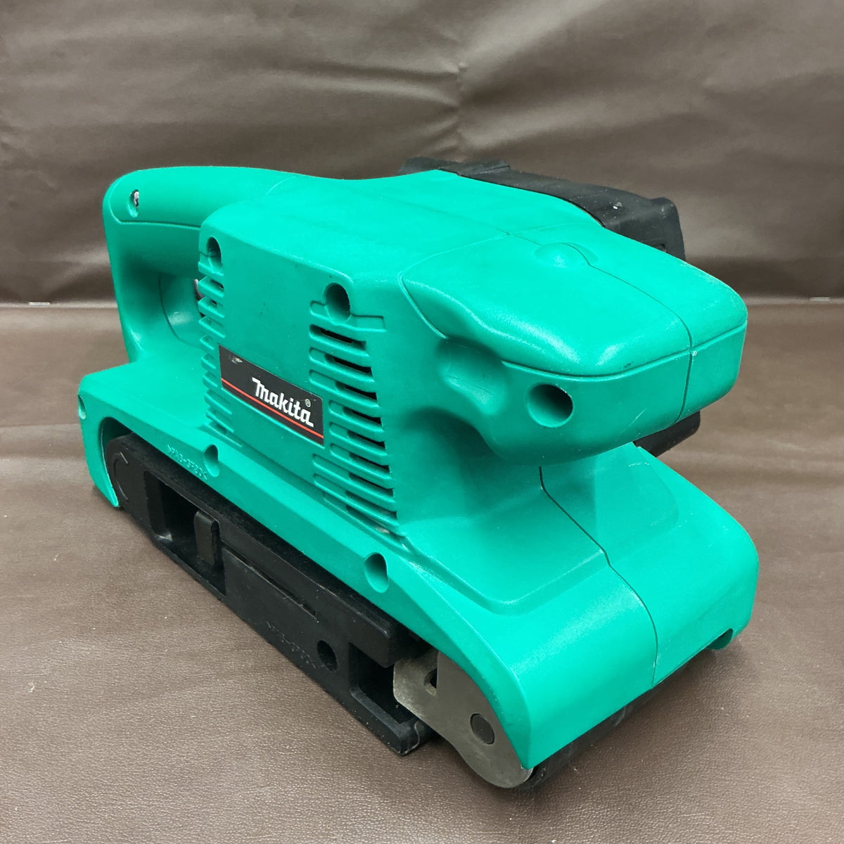 【中古・動作しました！】 マキタ 76mm幅 ベルトサンダー M990 【越谷店】