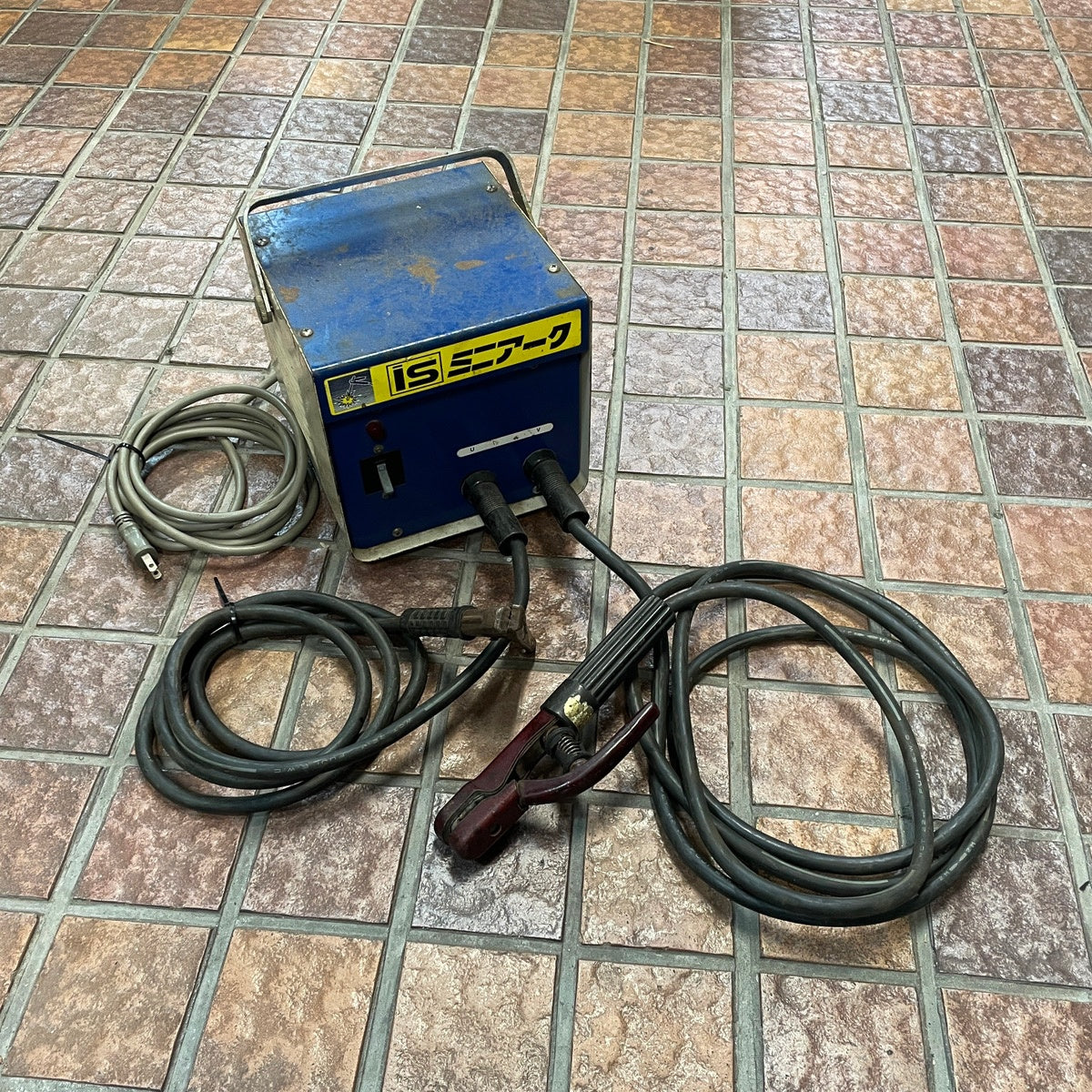 ISミニアーク溶接機 100V