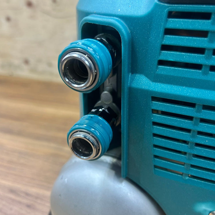 マキタ(Makita) エアコンプレッサ AC462XS 【船橋馬込店】