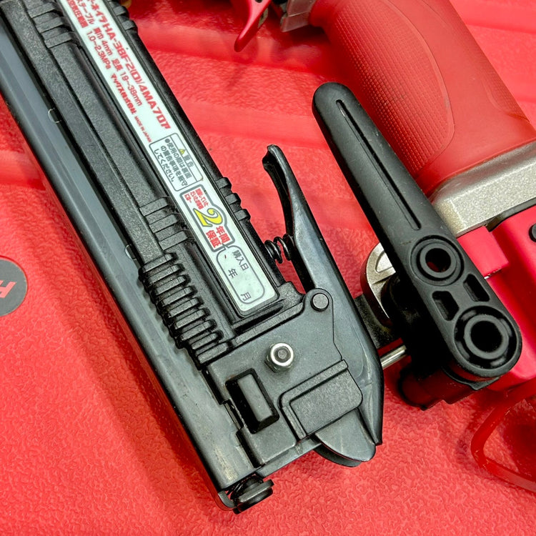 美品 マックス (MAX) 肩巾:4mm 高圧 フロアタッカー HA-38F2(D)/4MA 【船橋馬込店】