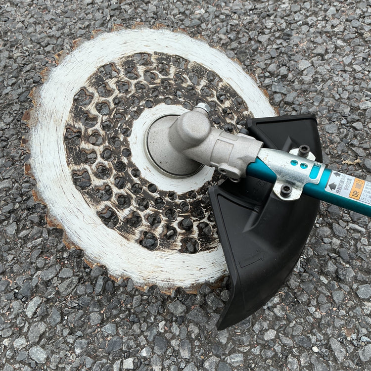 【※発送不可※中古】 マキタ(makita) 40Vmax コードレス草刈機 MUR005GZ チップソー使用可能モデル 【越谷店】