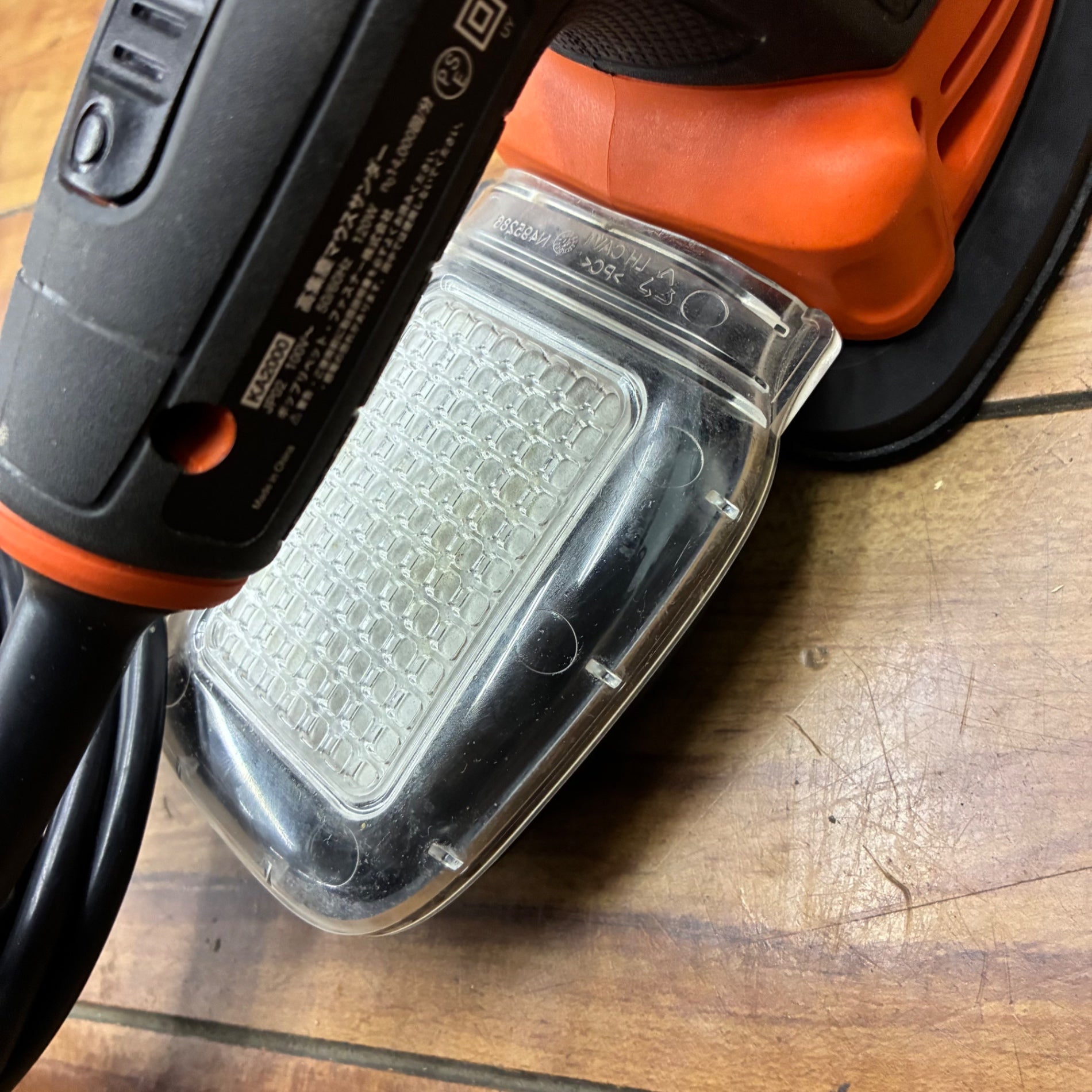 ◆ブラックアンドデッカー(BLACK&DECKER) KA2000 高集塵マウスサンダー 【蓮田店】