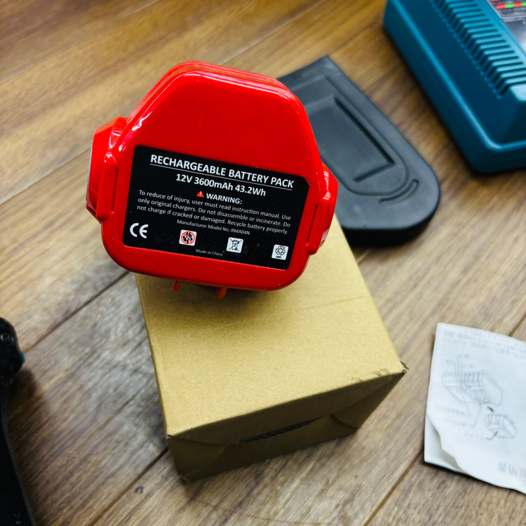 動作品  12V充電式チェーンソー UC120DRA 互換バッテリ(未使用)付き【リライズ蓮田店】