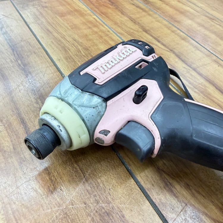 動作良好 18V 充電式インパクトドライバー TD147DZP 本体のみ【リライズ蓮田店】