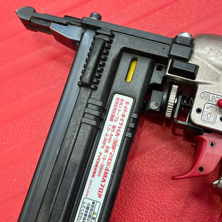 美品 マックス (MAX) 肩巾:4mm 高圧 フロアタッカー HA-38F2(D)/4MA 【船橋馬込店】