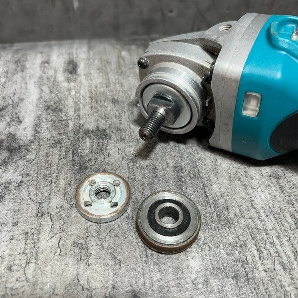 充電式ディスクグラインダ  GA402DZ