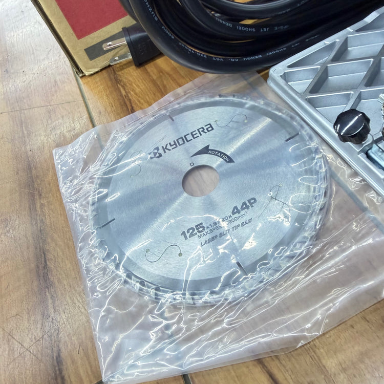 未使用品 京セラ(kyocera) 125mm電子内装マルノコ AW470ED 【リライズ蓮田店】