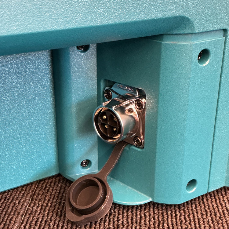 【未使用】 マキタ(makita) 多口充電ケース BCC01 A-78346 8口充電タイプ 【越谷店】