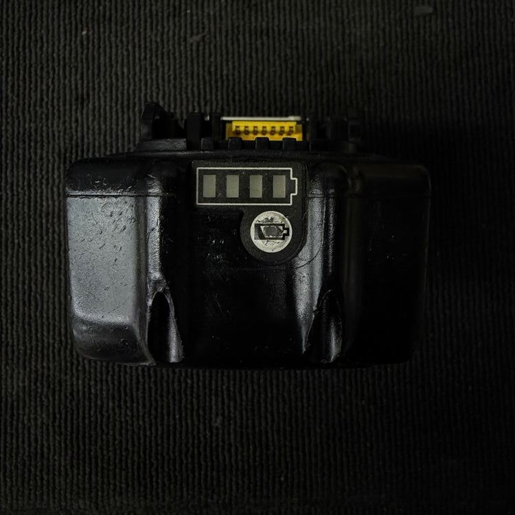 純正品 リチウムイオンバッテリー 18V/3.0Ah BL1830B 【リライズ蓮田店】