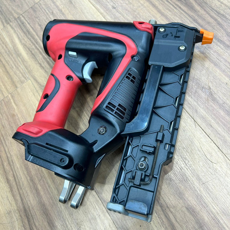 美品 マックス (MAX) 18V コードレスフィニッシュネイラ TJ-35FN1-BC/50A 【船橋馬込店】
