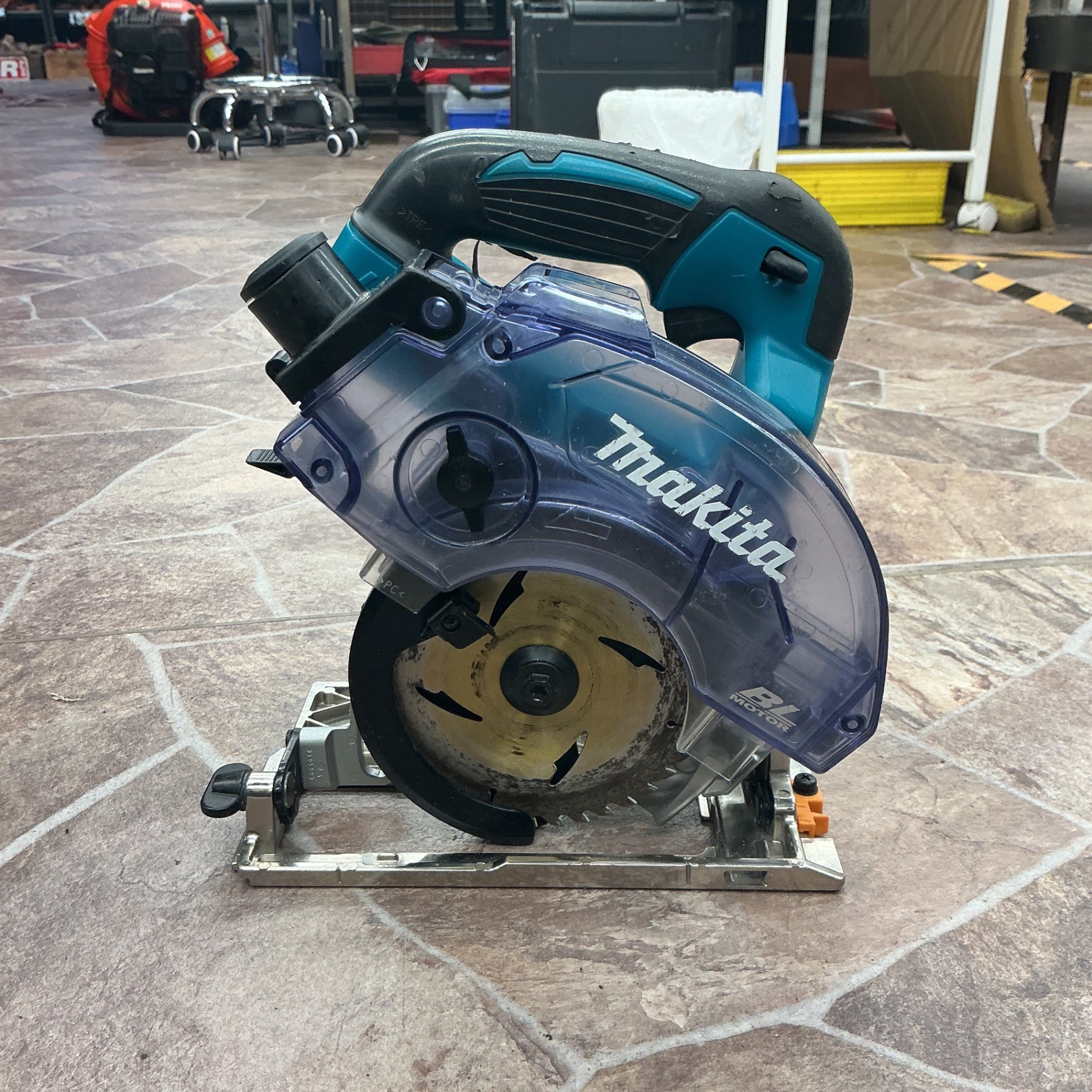 【中古】 マキタ makita 18V コードレス防じん丸のこ KS513DZ 125mmモデル ボードの切断にオススメ！ 【越谷店】