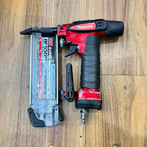 ◆マキタ(makita) 高圧フィニッシュネイラ AF550H 【船橋馬込店】