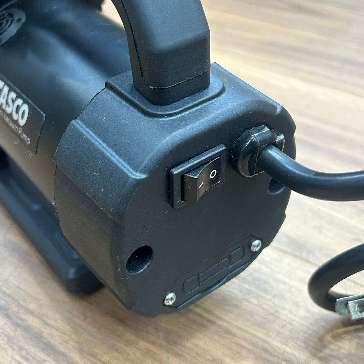 極美品 タスコ (TASCO) オイル逆流防止弁付 ウルトラミニツーステージ真空ポンプ TA150SW 【中古】【船橋馬込店】