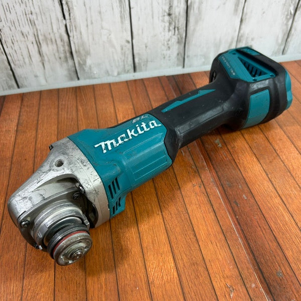 18V 100mm 充電式ディスクグラインダ GA404DZN 【野田愛宕店】