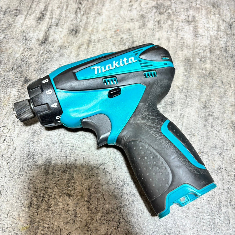 ◆マキタ(makita) 充電式ドライバドリル DF030DWX 【市川行徳店】