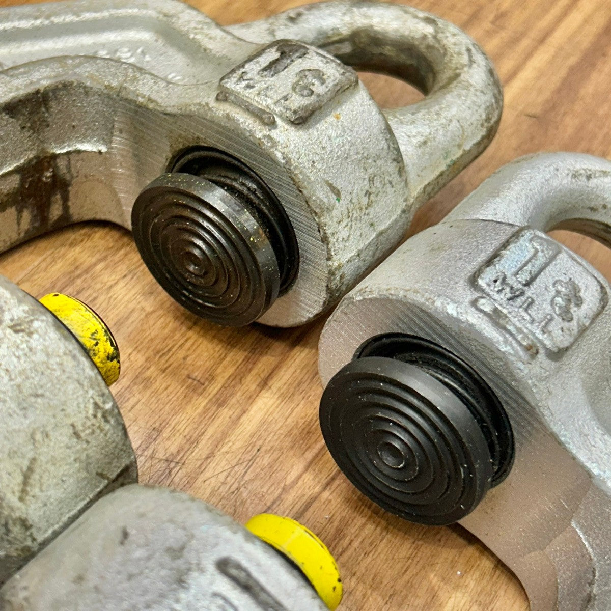 ◆イーグルクランプ(EAGLE CLAMP) ねじ式全方向クランプ SBB-1 1t 【船橋馬込店】