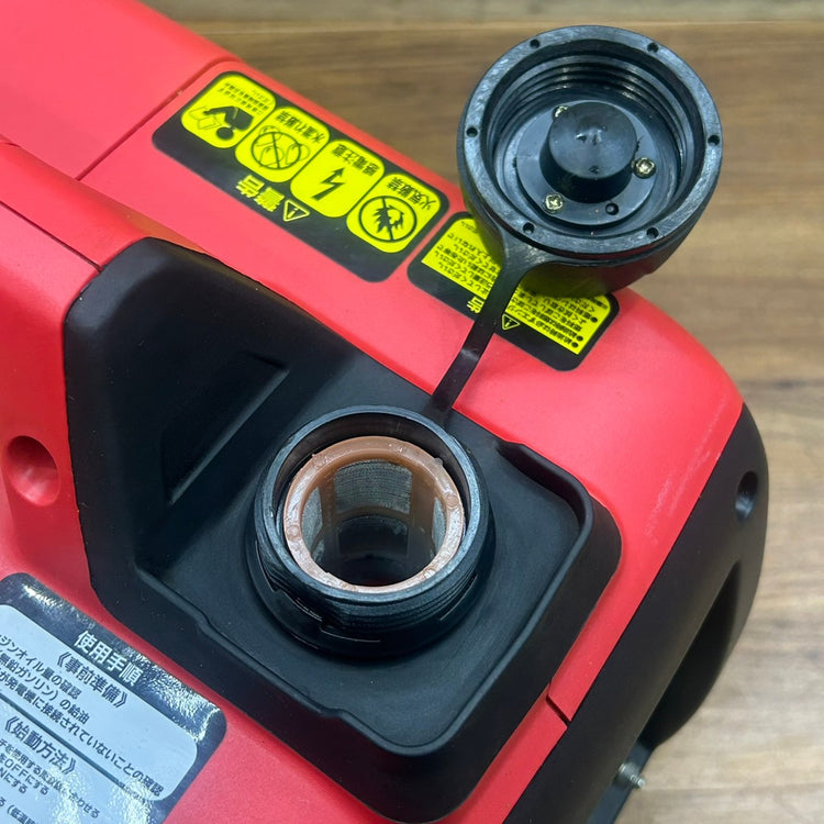 美品 ナカトミ インバーター発電機 EIVG-900D 定格出力0.9kVA 【船橋馬込店】