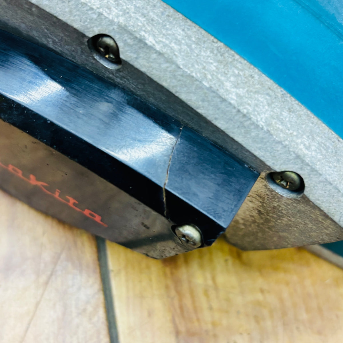 動作確認済み マキタ(makita) 82mm 電動カンナ 1900B 研磨式【中古】 【蓮田店】