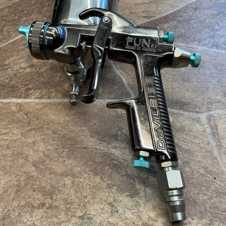 【中古※現状品※】 DeVILBISS  デビルビス エアースプレーガン FUNシリーズ ガンメタカラー カップ付き 板金塗装 タッチアップ 塗装ガン 【越谷店】