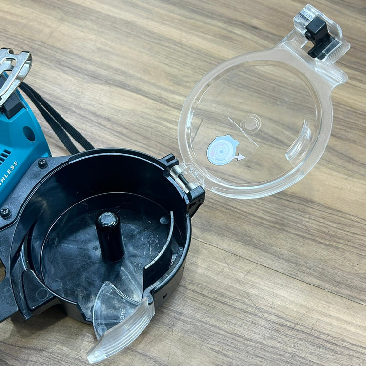 美品 マキタ (makita) 18V コードレスオートパックスクリュードライバー FR451DZ 本体のみ バッテリーアダプター BAP18 付き 【船橋馬込店】