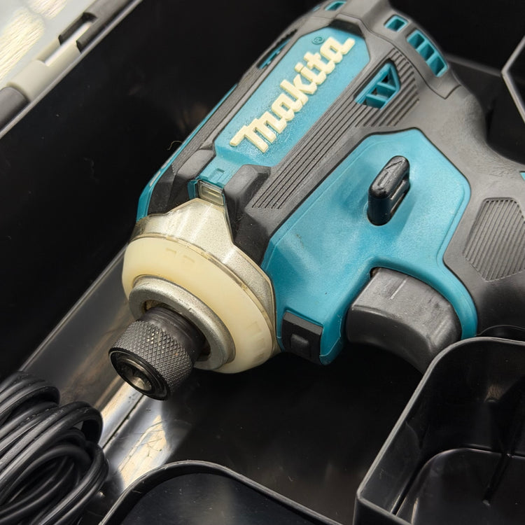 美品 14.4V コードレスインパクトドライバー TD161DRGX 【リライズ蓮田店】