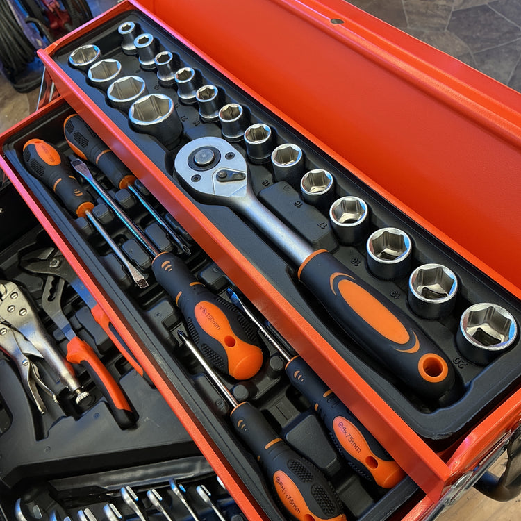 【中古】 ハンドツール 工具セット 専用工具箱入り 色：オレンジ ノンブランド品 ミリ規格 スパナ ラチェット プライヤ 【越谷店】