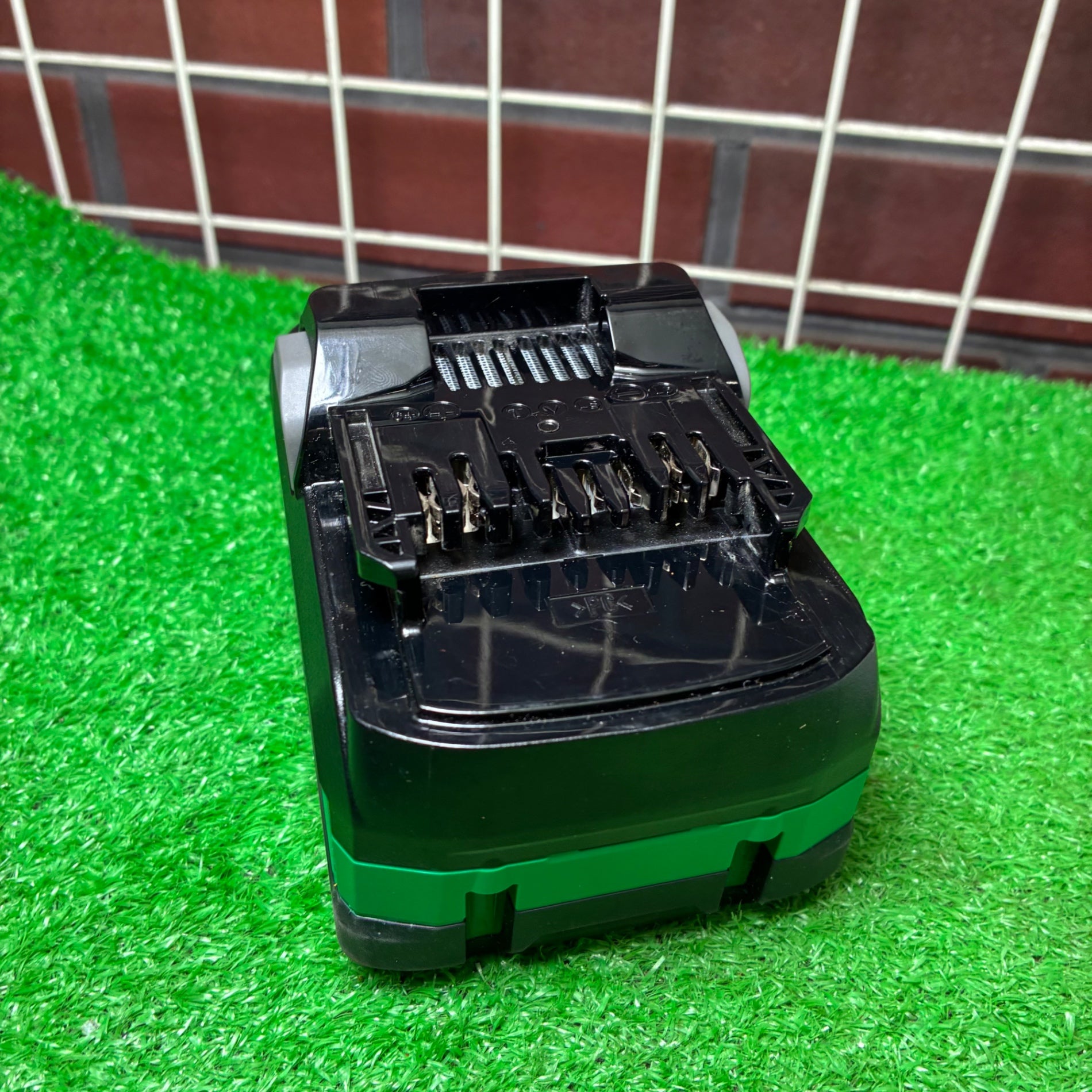 リチウムイオンバッテリー 36V/4.0Ah BSL36B18X 【市川行徳店】
