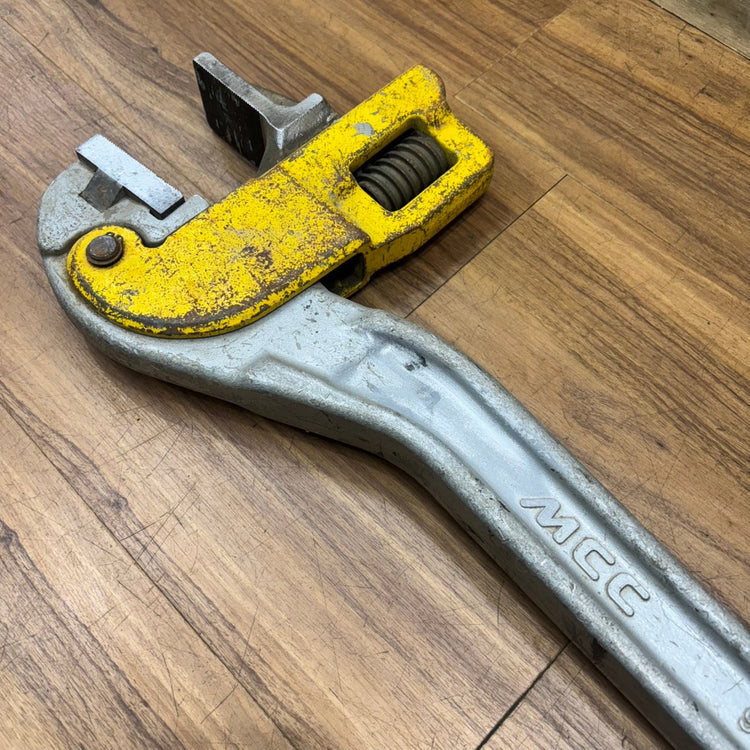 MCC 900mm コーナーパイプレンチ 【船橋馬込店】