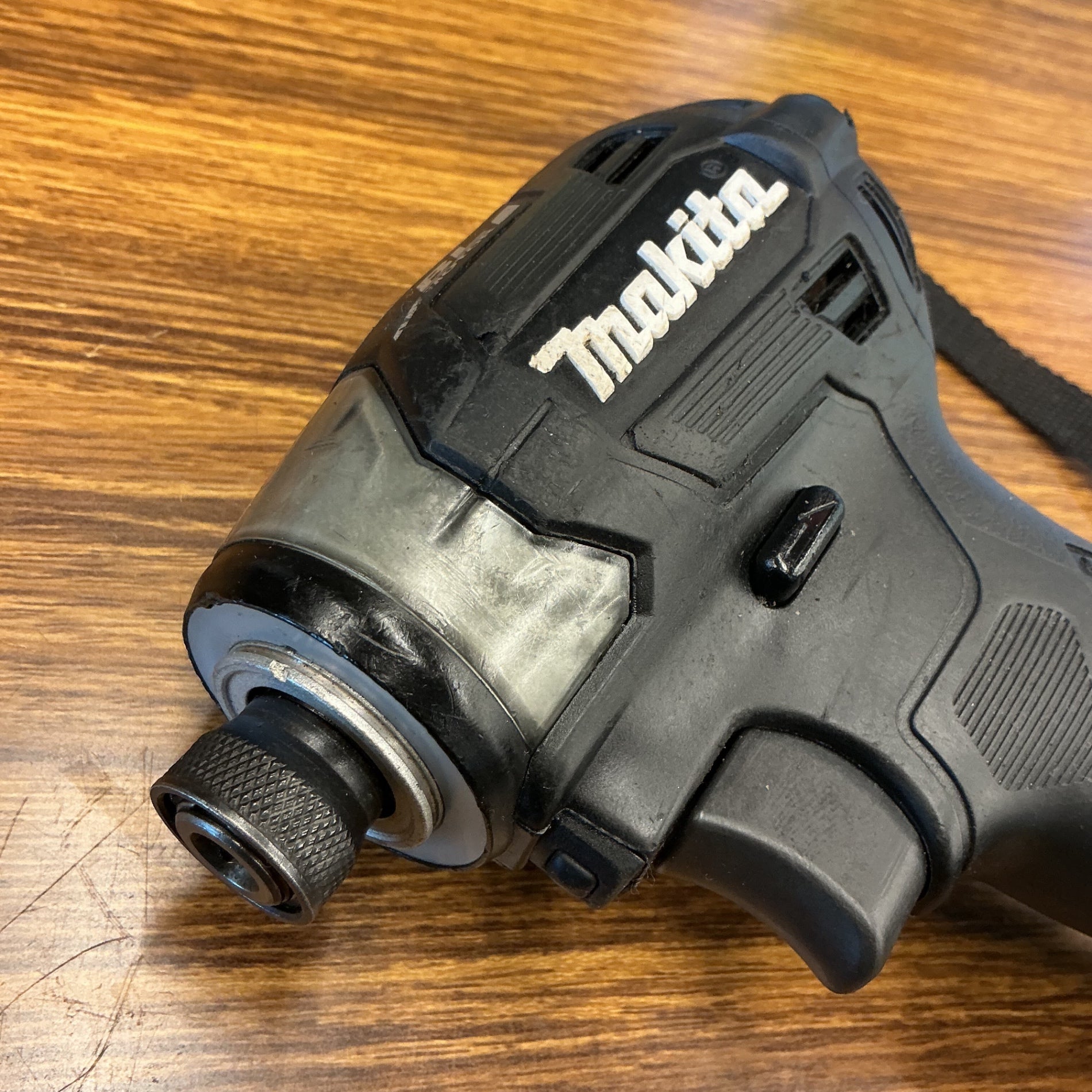 【中古・動作良好！】 マキタ makita 18V コードレスインパクトドライバ TD173DZB 本体のみ 【越谷店】