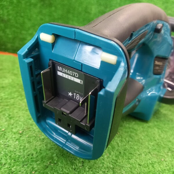 ４００ミリ充電式生垣バリカン 18V3Ah バッテリ・充電器付 MUH407DWF 【野田愛宕店】