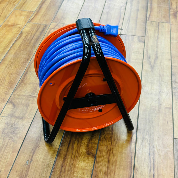 保管品 未使用  30m コードリール NR-304D 【リライズ蓮田店】