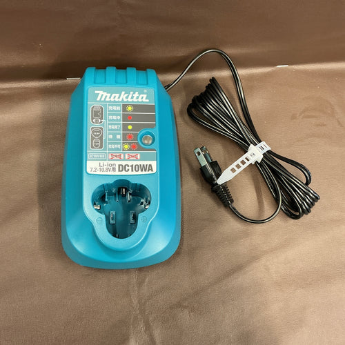【箱無し未使用品】マキタ(makita) 7.2V/10.8V 充電器 DC10WA 【越谷店】