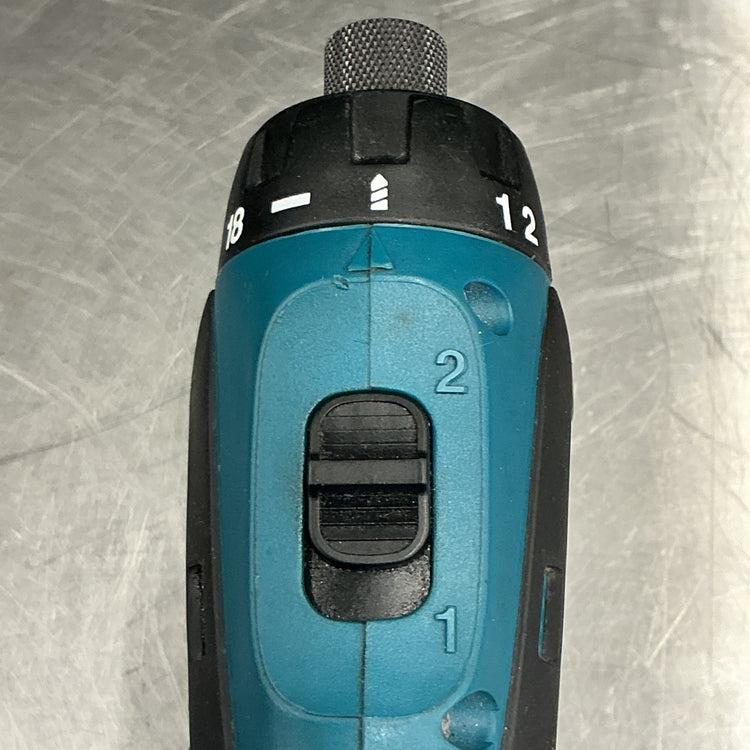 【中古】マキタ/makita 充電式ドライバドリル DF030DWX  【越谷店】