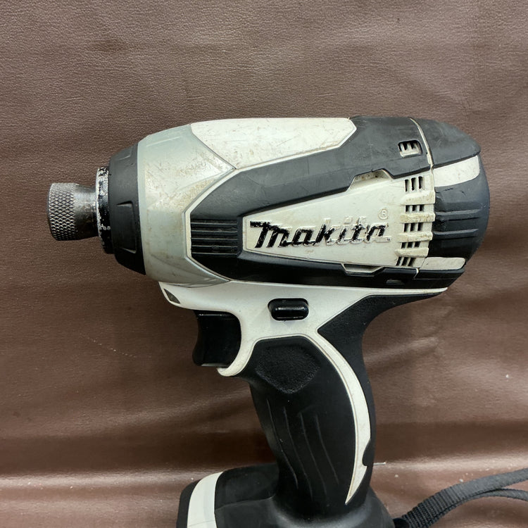 【中古品※本体のみ】 マキタ(makita) コードレスインパクトドライバー TD146DX2W 【越谷店】