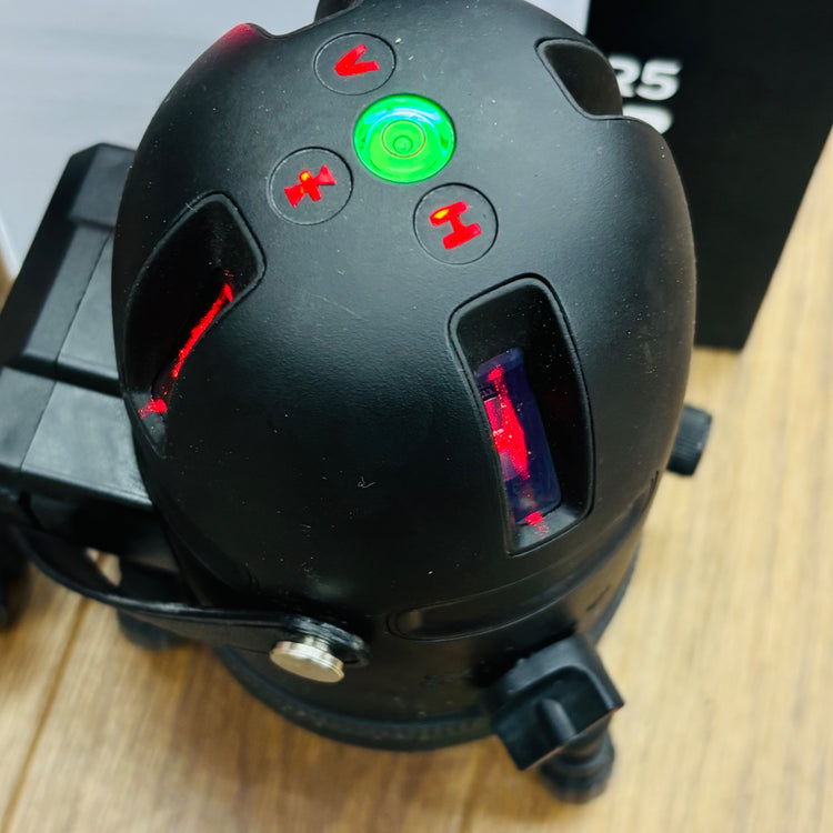 程度良好  5ライン レーザー墨出し器 Model-R5 【リライズ蓮田店】