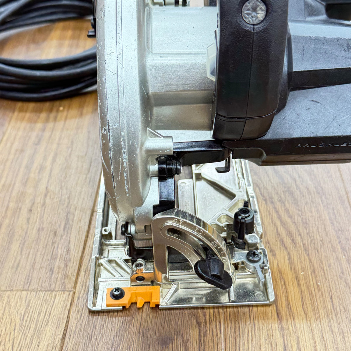 動作良好 165mm 電子マルノコ HS6303B 【リライズ蓮田店】