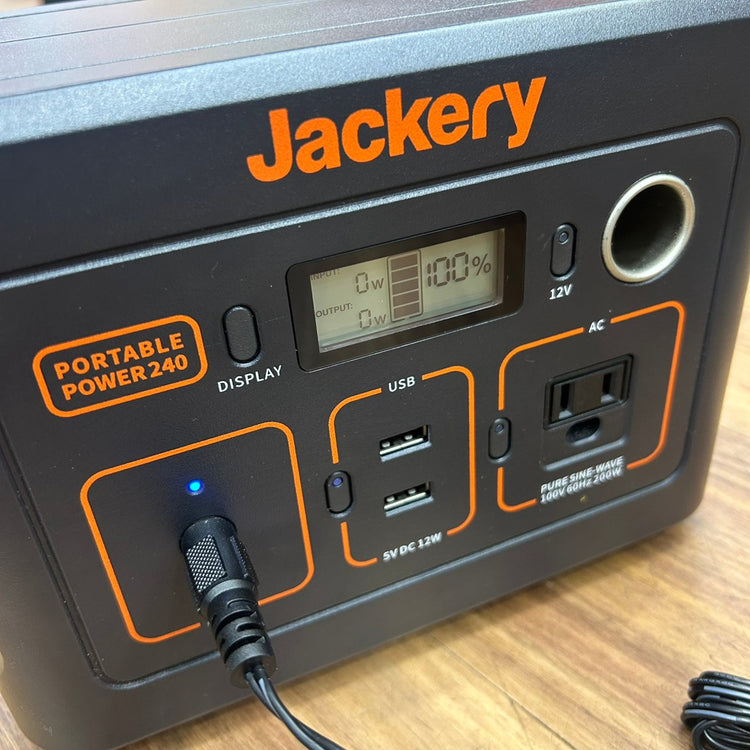 美品 Jackery ジャクリ ポータブル電源 PTB021 240Wh 定格出力200W 瞬間最大400W 【船橋馬込店】