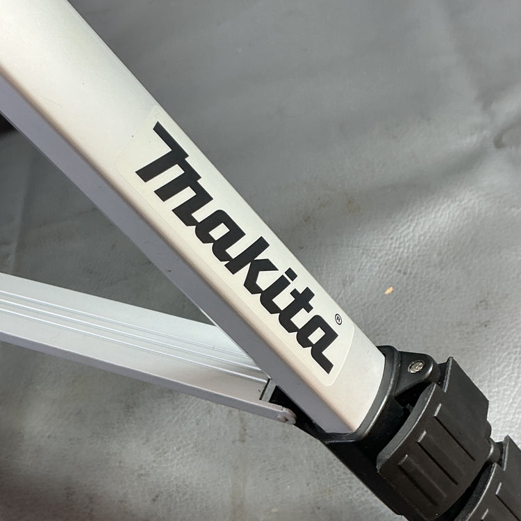 【中古】マキタ(makita) エレベータ三脚 434~1,174mm TK00LM1501  【越谷店】