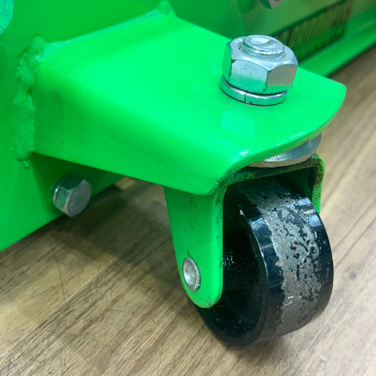 美品 限定色 グリーン アストロプロダクツ 2t ガレージジャッキ AP060156 【船橋馬込店】