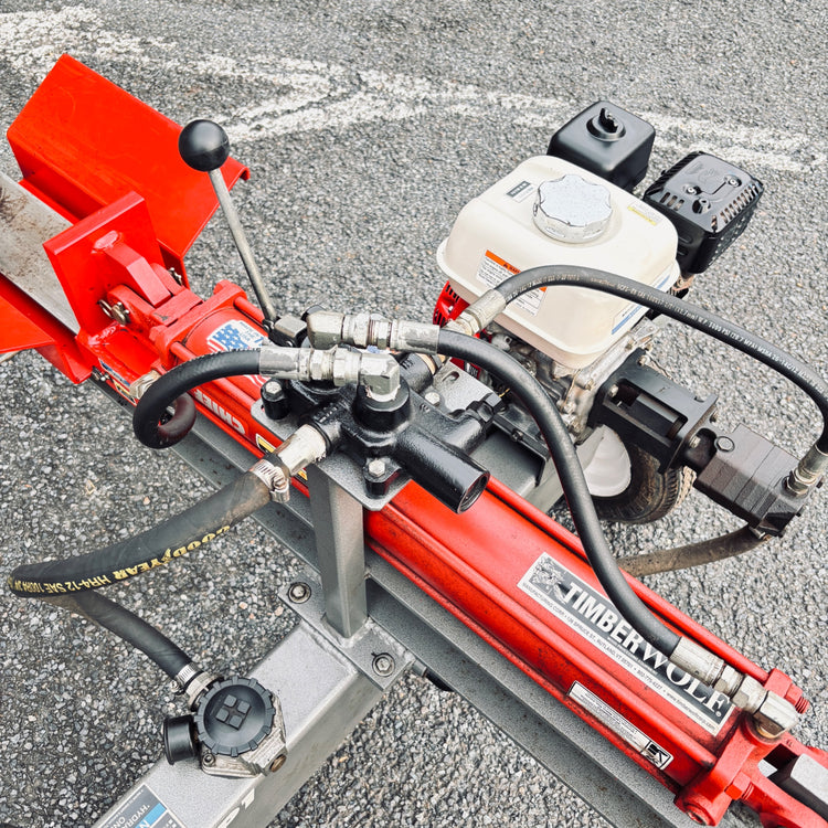 ※店頭引き取り限定　TIMBER WOLF　薪割り機　TW-P1　破砕力20ton　 【越谷店】