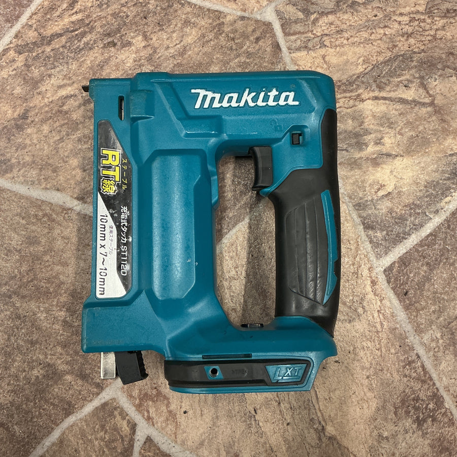 【中古・動作確認済み】 マキタ makita  18V 充電式タッカ ST112DZ フック無し 本体のみ 【越谷店】