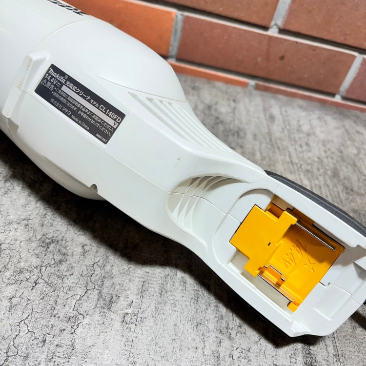 ▲マキタ(makita) 充電式クリーナー CL140FD 【市川行徳店】