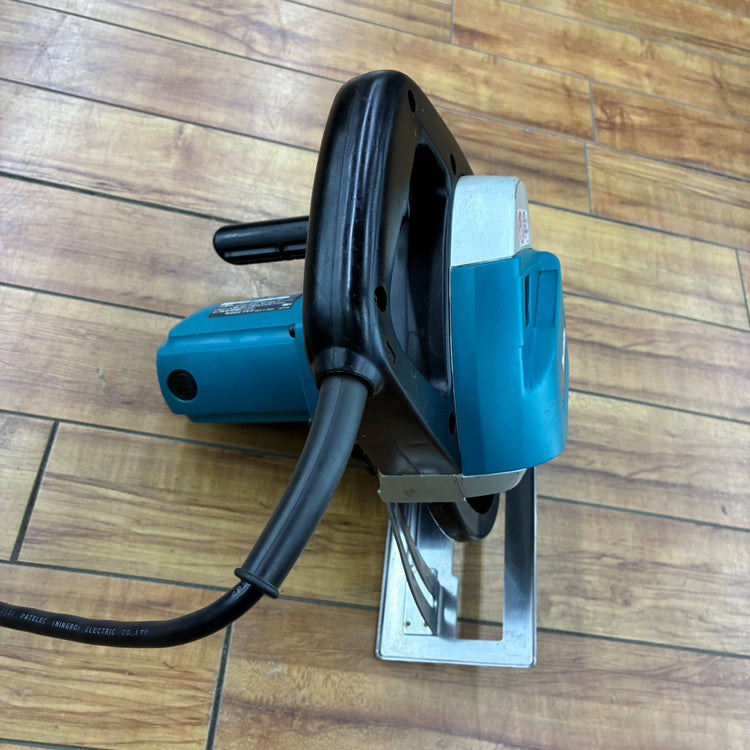 マキタ(makita) 185mm チップソーカッター 4130N 【蓮田店】